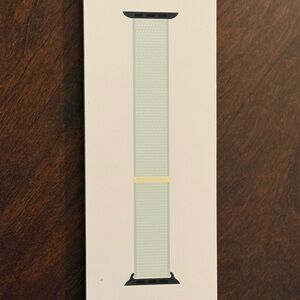New in Box Apple Watch 41mm Soft Mint Sport Loop Genuine Apple Watch Band NWT